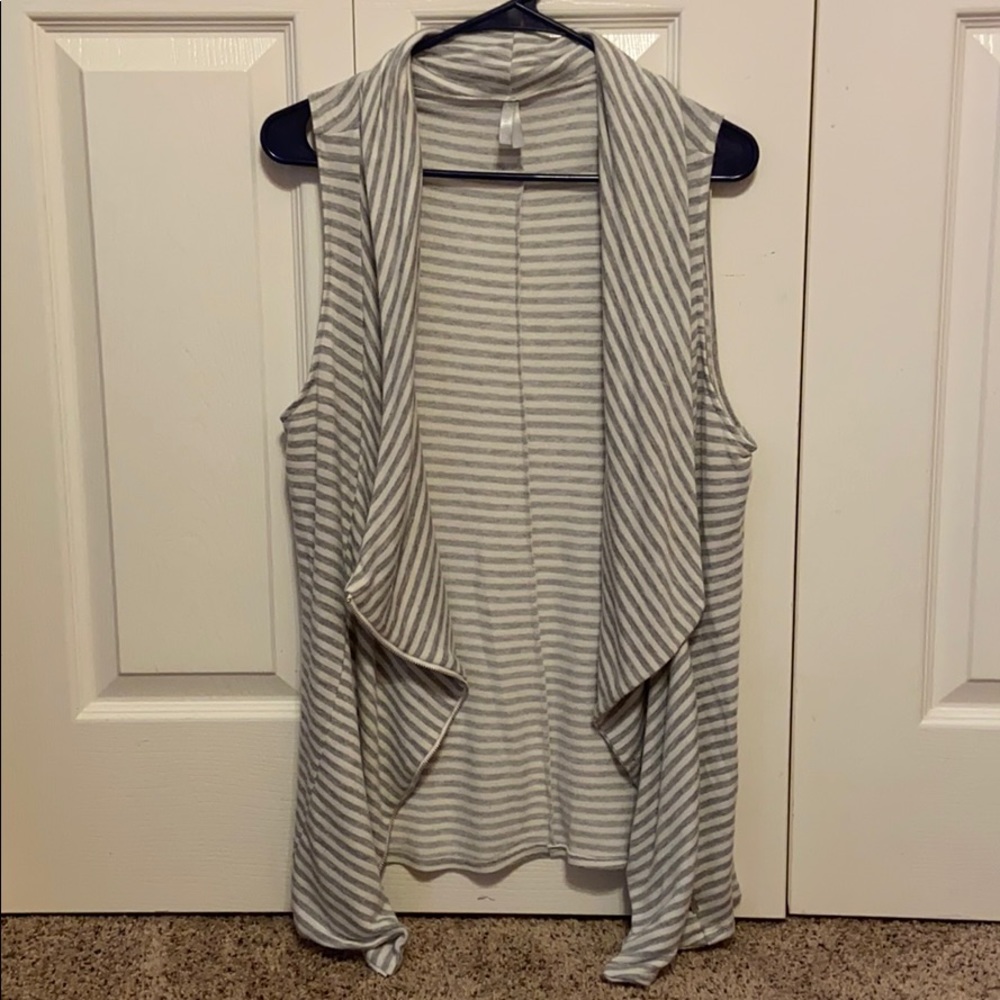 Ladies vest cardigan